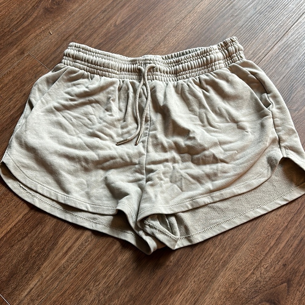 HM shorts